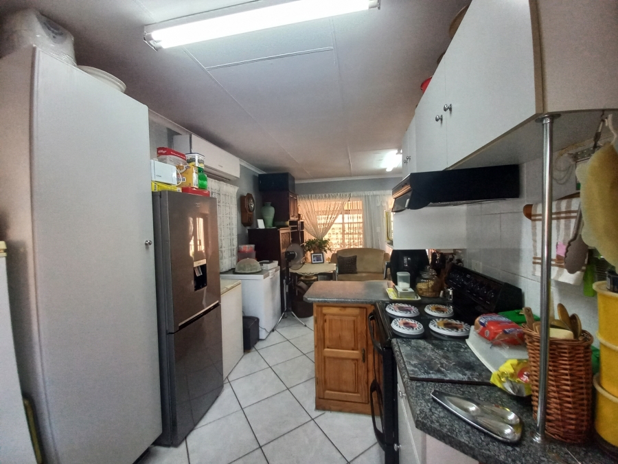 3 Bedroom Property for Sale in Safari Gardens North West
